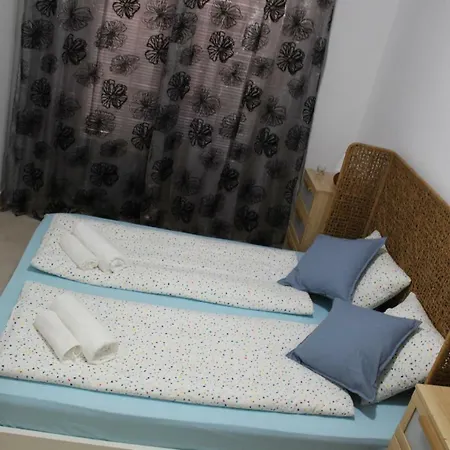 Quarto Casal Δωμάτια σε οικογενειακή κατοικία Lisboa